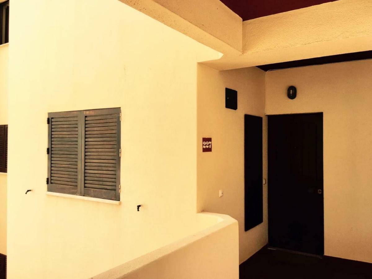 Lagos Apartamento Praia Dona Ana Exterior foto